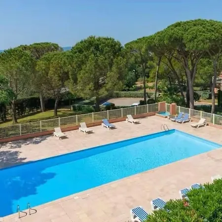 Beautiful With Pool, Golf & Beaches *